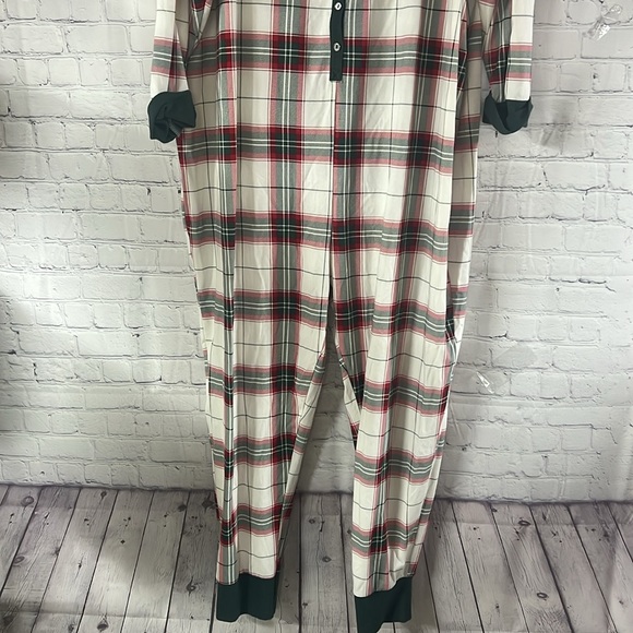 2X Hearth & Home with Magnolia TRAP DOOR onsie pajamas. Lightweight NWOT - Picture 2 of 4